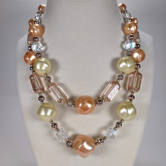 Vintage 2 Layer Peach and Yellow Beaded Gold Toned Stamped Japan Necklace - Picture 1 of 7